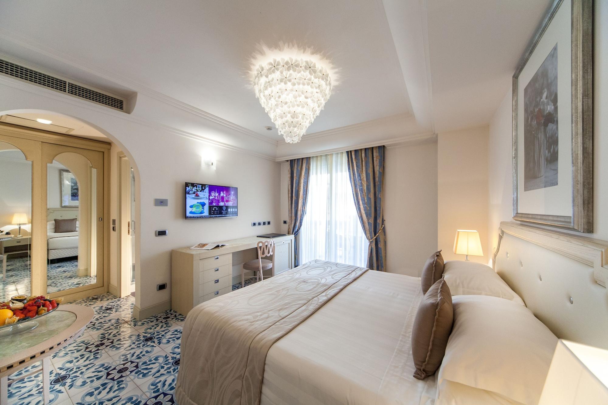 Palace Hotel ميلانو ماريتيما المظهر الخارجي الصورة