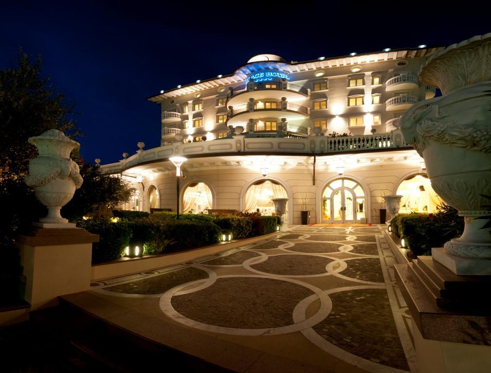 Palace Hotel ميلانو ماريتيما المظهر الخارجي الصورة