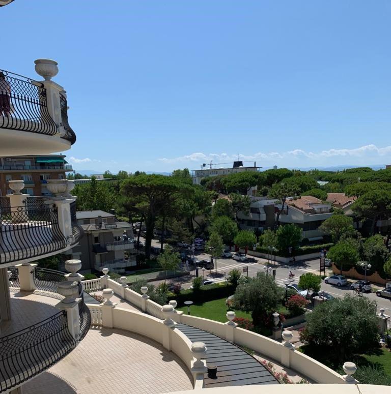 Palace Hotel ميلانو ماريتيما المظهر الخارجي الصورة