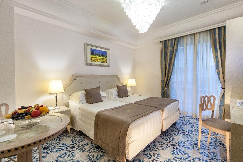 Palace Hotel ميلانو ماريتيما المظهر الخارجي الصورة