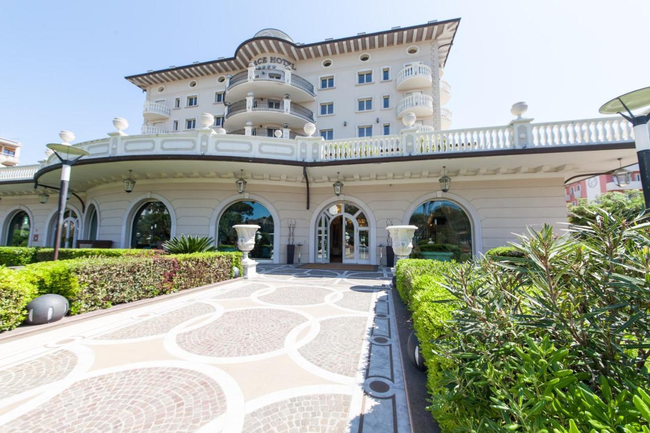 Palace Hotel ميلانو ماريتيما المظهر الخارجي الصورة